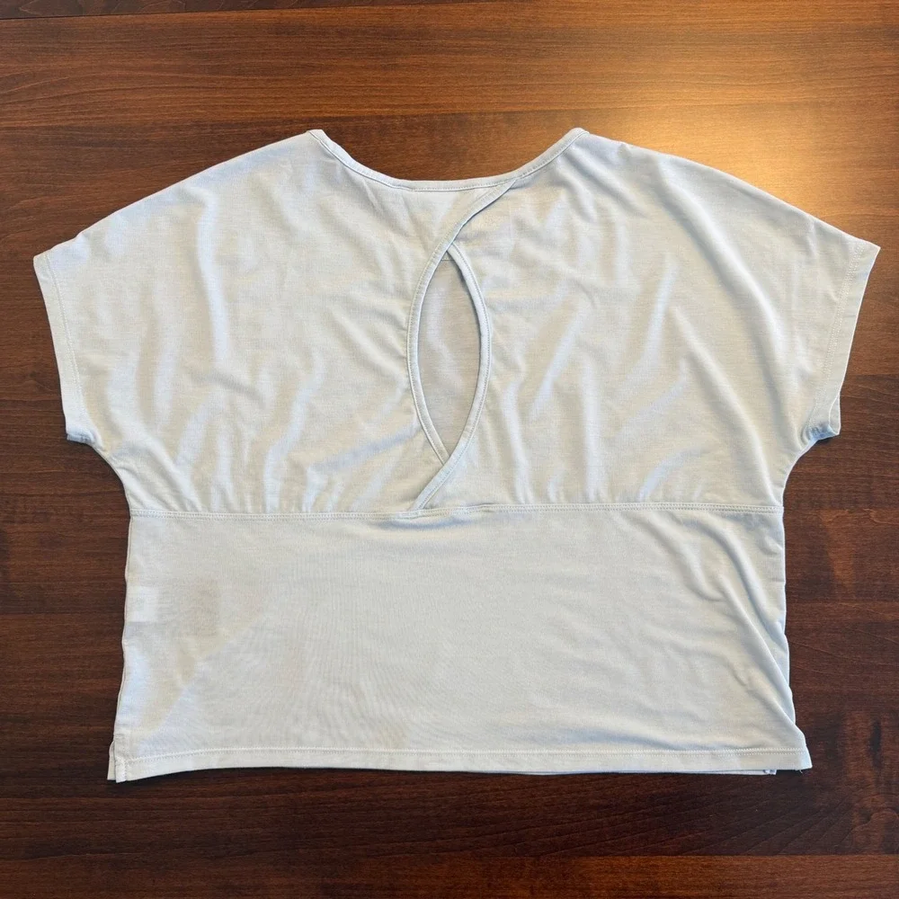 The North Face Blue Wander Crossback Short Sleeve Top Size S Activewear Gorpcore - Picture 6 of 6